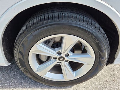 2023 Audi Q7 45 Premium Plus quattro