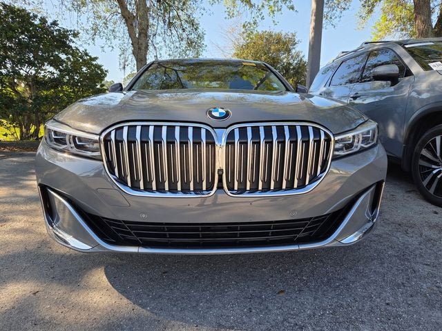 2022 BMW 7 Series 740i xDrive