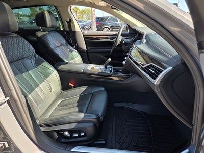 2022 BMW 7 Series 740i xDrive