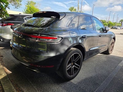 2021 Porsche Macan Base